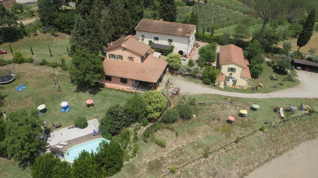 Agriturismo Podere Poggio Ai Cieli Сан-Джиминьяно Экстерьер фото